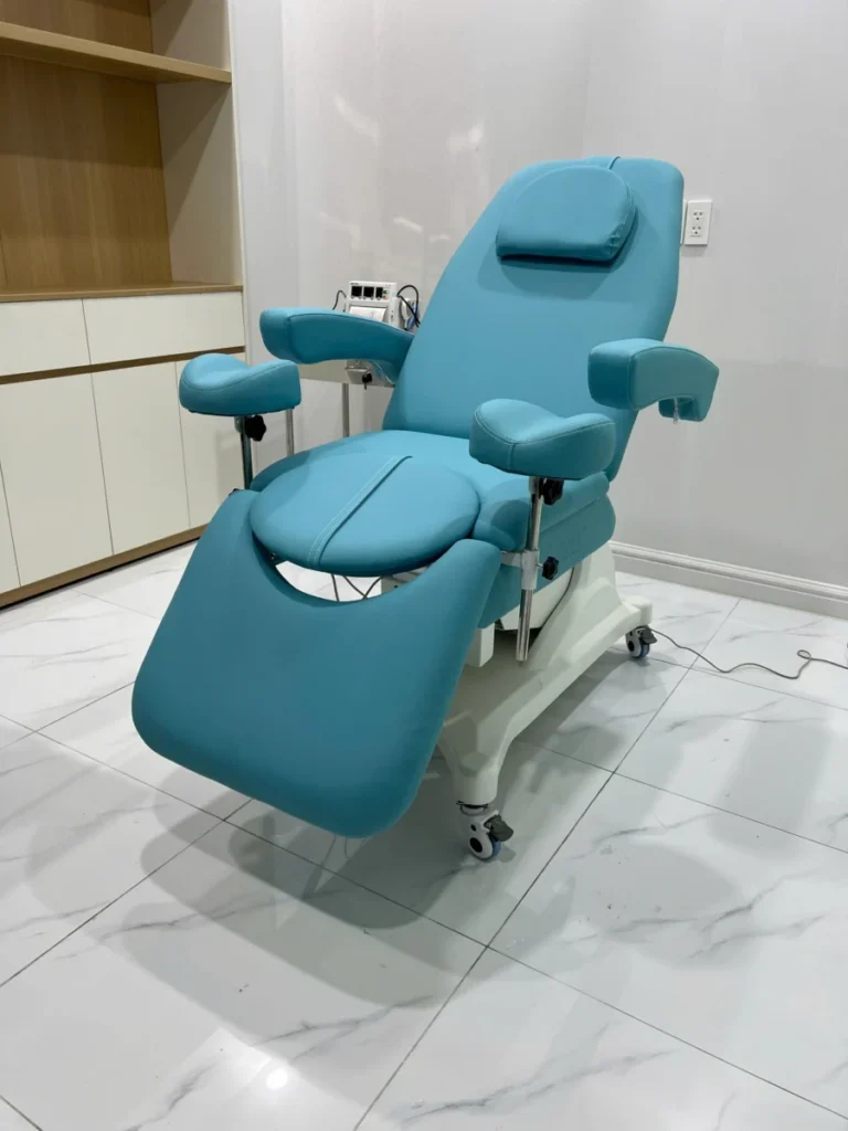 SPIRIT HEALTH CARE VN Bàn Giao Giường Khám Sản Phụ Khoa Chỉnh Điện Hi-MEC HMBB-8300 Chính Hãng