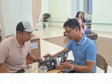 Spirit Health Care VN Hướng Dẫn Và Bàn Giao Máy Trợ Thở Cho Người Bệnh